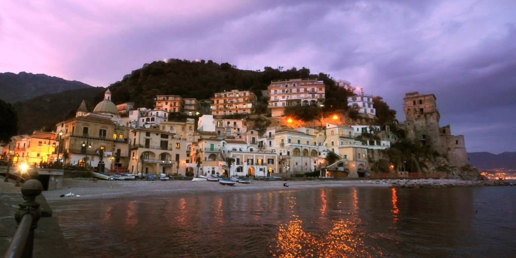 Cetara, in costiera amalfitana, omaggia la bellezza dei luoghi con il suo  primo festival “Bellissimo festival” - Il pezzo impertinente